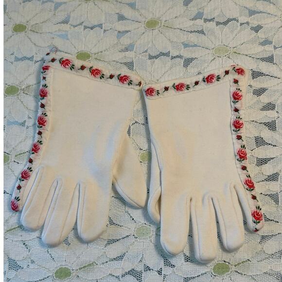 Vintage Nolan Children’s Wht Gloves Embroidered Roses, 3-5t, USA - Picture 1 of 6